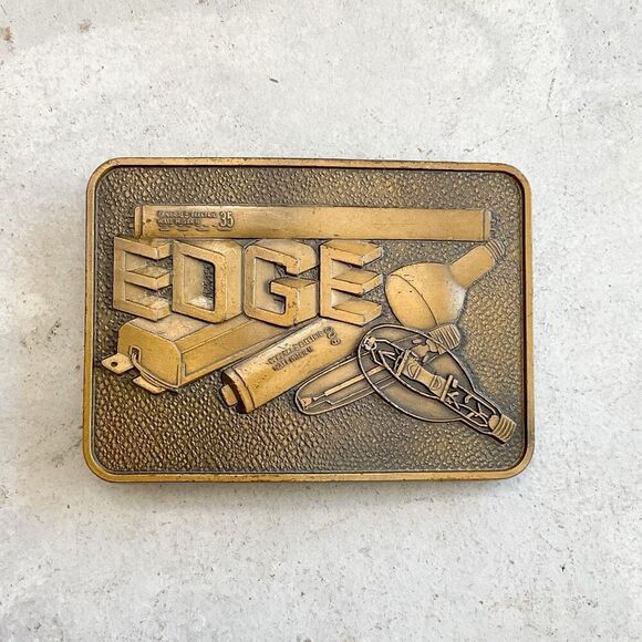Vintage 70’s EDGE brass General Electric lightbulb belt buckle memorabilia - Picture 1 of 4